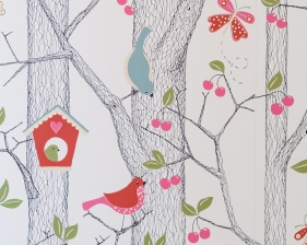 Mädchenzimmer mit Wald-Vogelmotiv